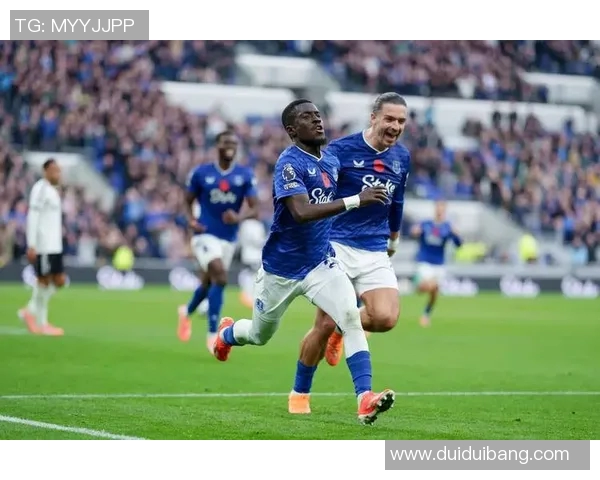 曼城与曼联上海对决精彩回顾及赛事前瞻分析